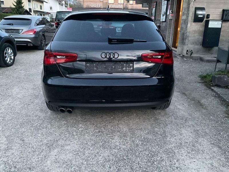 Usado Audi A3 Ambition 179 HP (131 kW) 2013 Preto Sedan