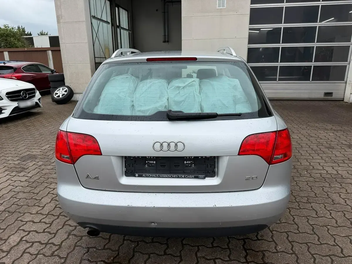 Gebraucht Audi A4 130 PS (95 kW) 2004 Silber Kombi