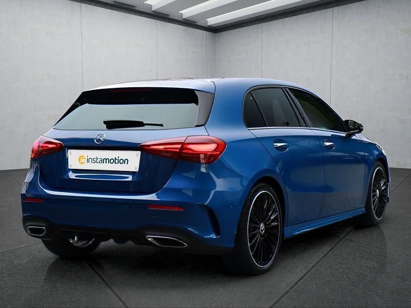 Gebraucht Mercedes A250 224 PS (164 kW) 2024 Blau Kleinwagen