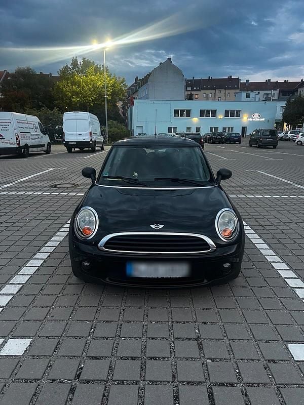 Schwarz Gebraucht 2010 Mini Cooper Coupé Coupé | 4.750 € - Bild 1/4
