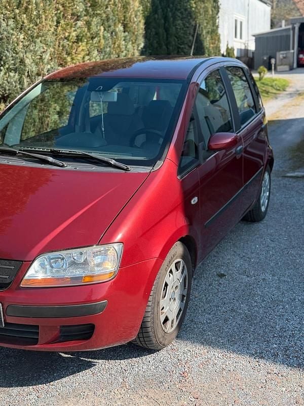 Gebraucht Fiat Idea 100 PS (73 kW) 2005 Rot Van / Kleinbus