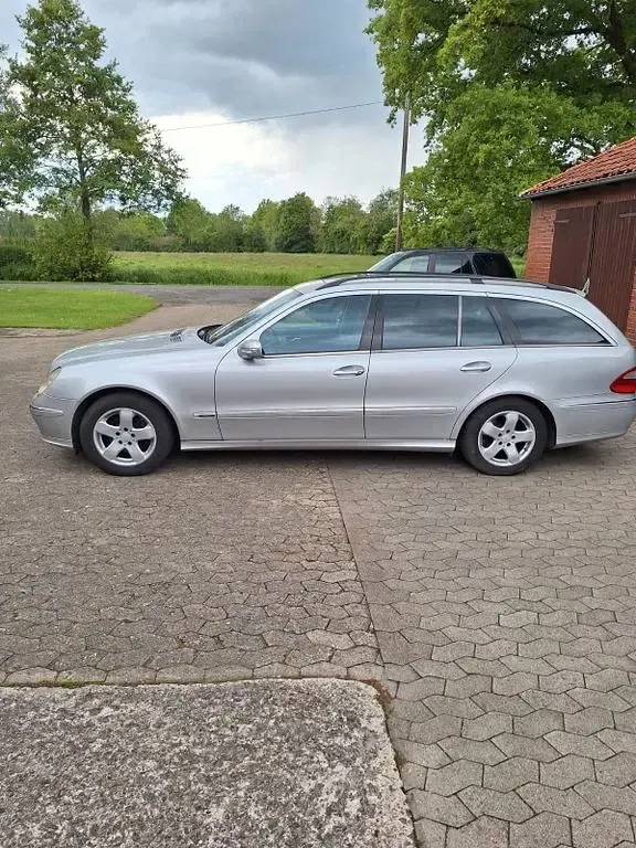 Gebraucht Mercedes 240 170 PS (125 kW) 2004 Silber Limousine