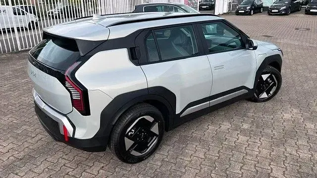 Neu Kia EV3 Air 150 kW (204 PS) 2026 Silber SUV