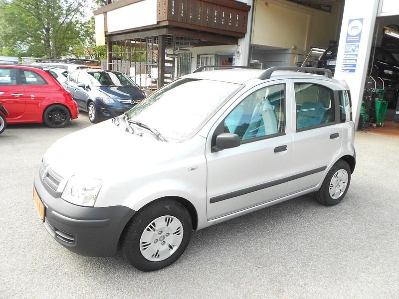 Silber Gebraucht 2009 Fiat Panda Dynamic Kleinwagen | 5.950 € - Bild 1/4