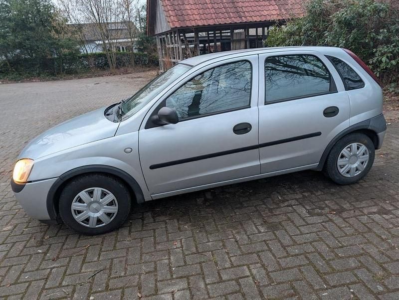 Gebraucht Opel Corsa 58 PS (42 kW) 2001 Silber Kleinwagen