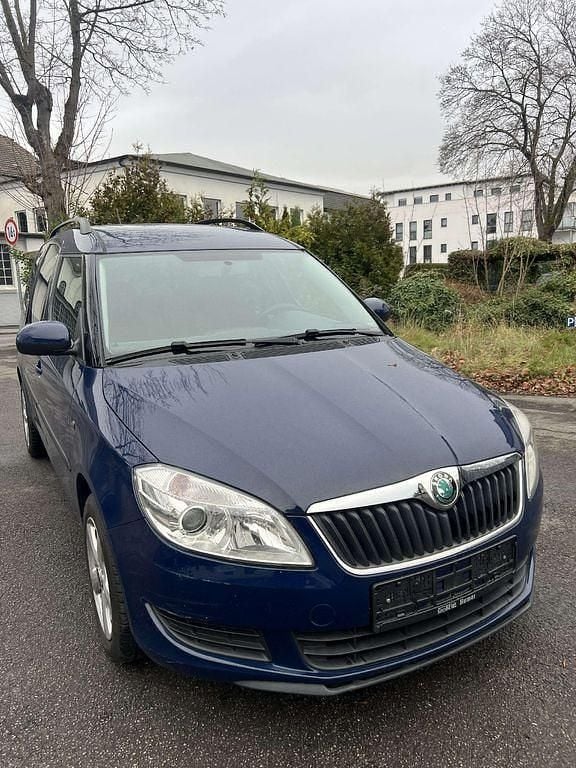 Gebraucht Skoda Roomster Plus Edition 105 PS (77 kW) 2012 Pacificblau Van / Kleinbus