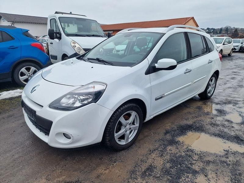 Weiß Gebraucht 2010 Renault Clio II Luxe Limousine | 1.700 € (Guter Preis) - Bild 1/4