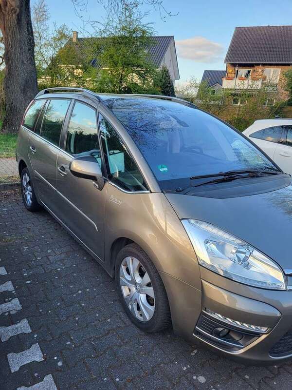 Braun Gebraucht 2012 Citroën C4 Picasso Tendance Van / Kleinbus | 3.000 € (Fairer Preis) - Bild 1/4