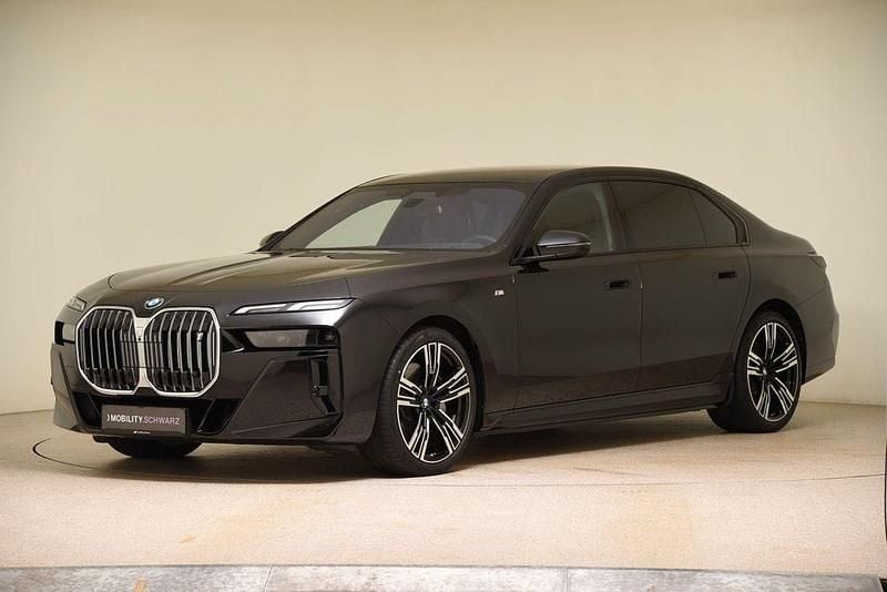 Gebraucht BMW i7 M Sport 400 kW (544 PS) 2024 Schwarz Limousine