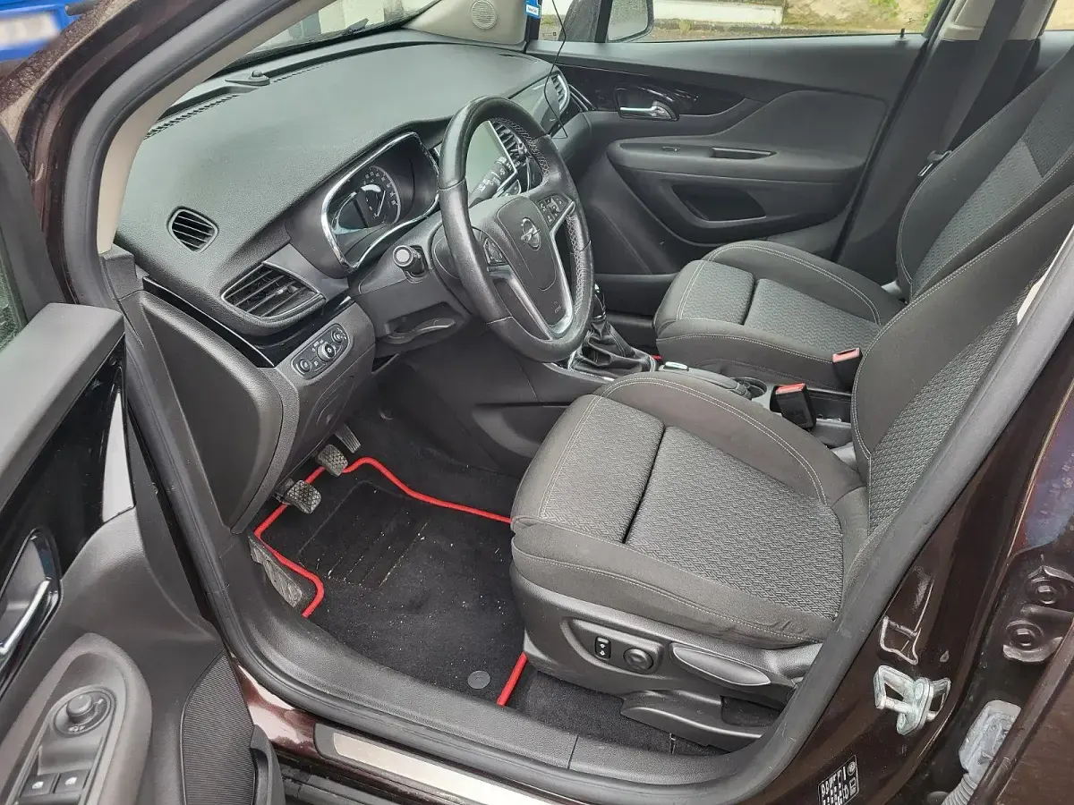 Usado Opel Mokka X 140 HP (102 kW) 2016 Castanho SUV