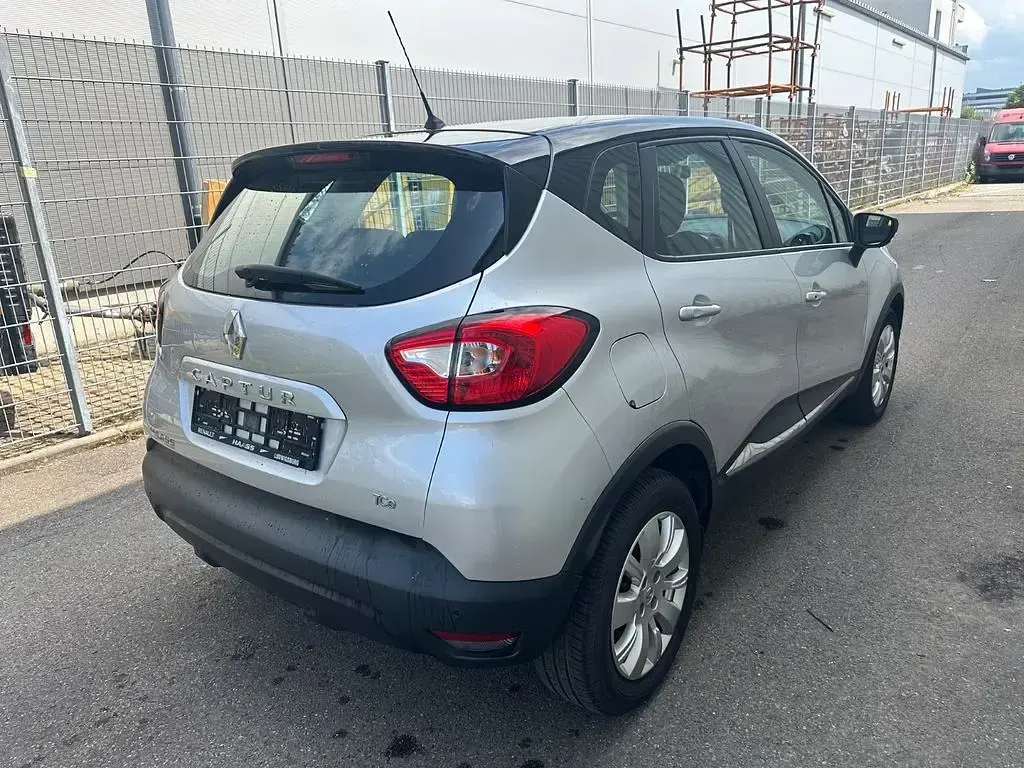 Gebraucht Renault Captur Dynamique 120 PS (88 kW) 2013 Schwarz SUV