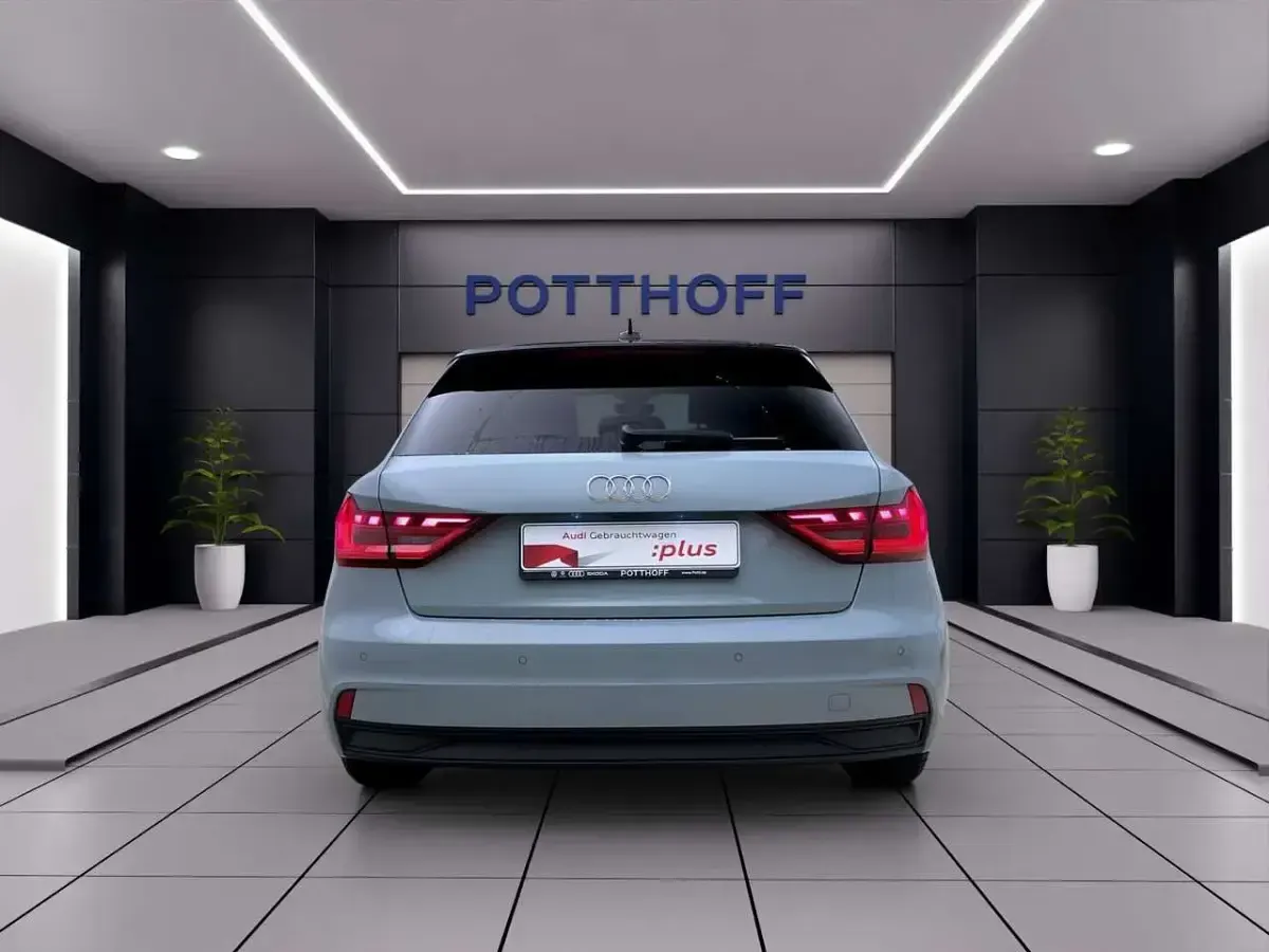 Usata Audi A1 95 CV (69 kW) 2025 Grigio SUV