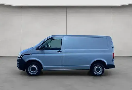 Gebraucht VW T7 Trendline 150 PS (110 kW) 2025 Silber Van