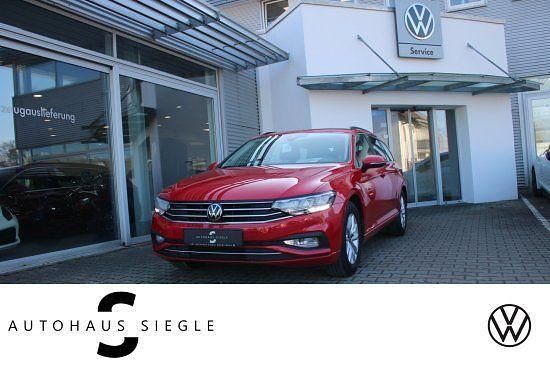 Gebraucht VW Passat Business 122 PS (89 kW) 2023 Tornadorot Kombi