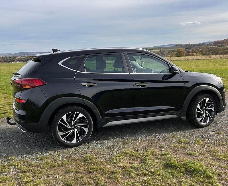 Schwarz Gebraucht 2018 Hyundai Tucson Premium SUV | 16.990 € (Guter Preis) - Bild 1/4