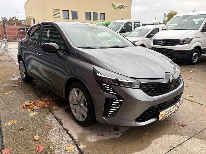 Second-hand Renault Clio V Evolution 91 CP (66 kW) 2024 Gri Berlinǎ