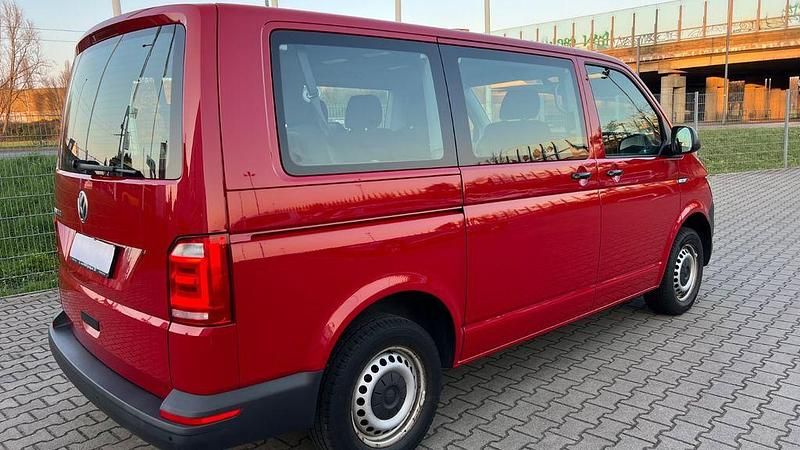 Gebraucht VW T6 150 PS (110 kW) 2018 Rot Van