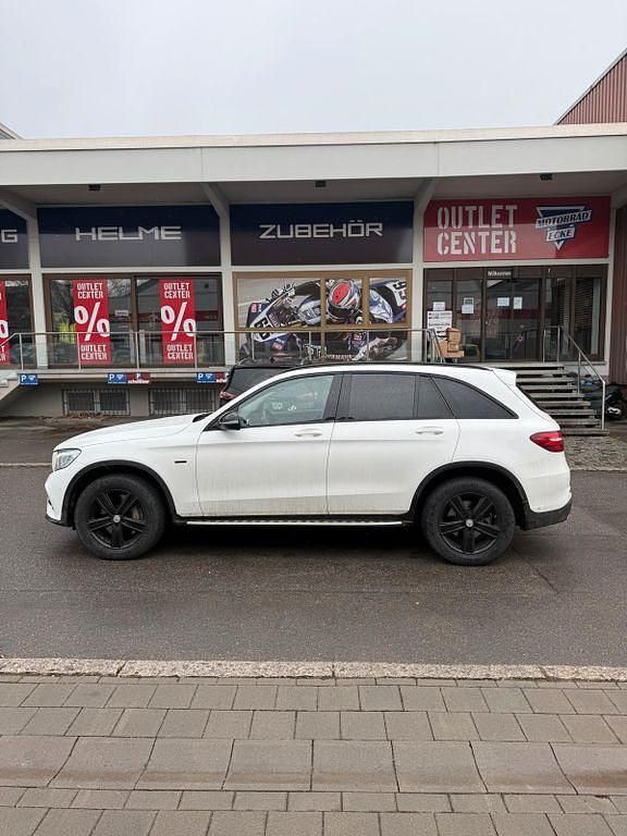 Gebraucht Mercedes GLC350 211 PS (155 kW) 2017 Weiß SUV