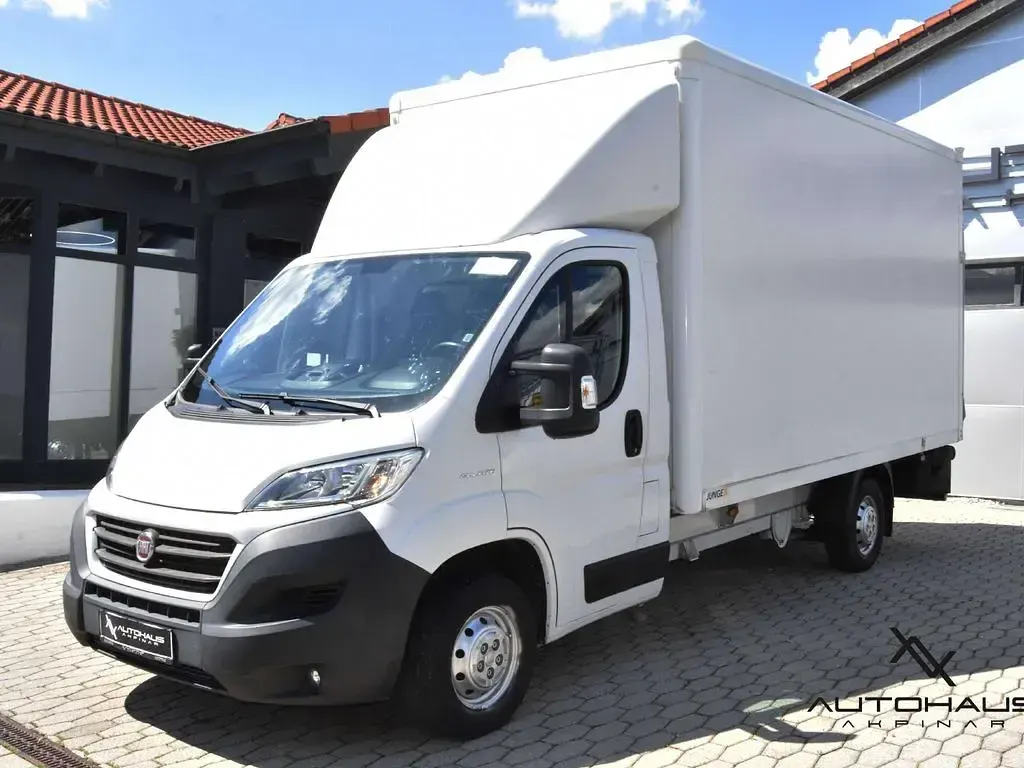 Gebraucht Fiat Ducato 150 PS (110 kW) 2019 Weiß Van