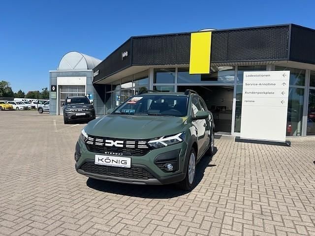 Grau Neu 2024 Dacia Sandero Expression Kleinwagen | 15.898 € (Superpreis) - Bild 1/4