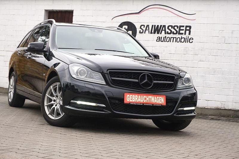 Gebraucht Mercedes C220 170 PS (125 kW) 2011 Schwarz Limousine