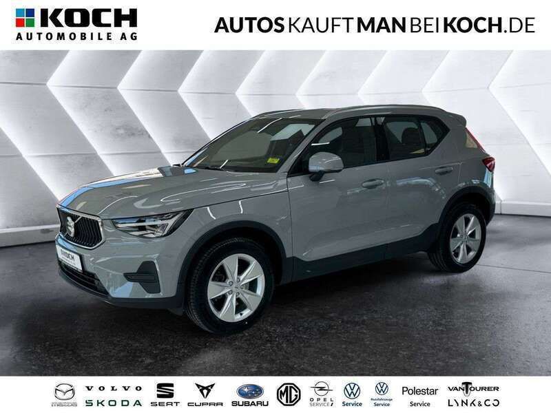 Andere farbe Neu 2025 Volvo XC40 Core SUV | 35.790 € (Superpreis) - Bild 1/4