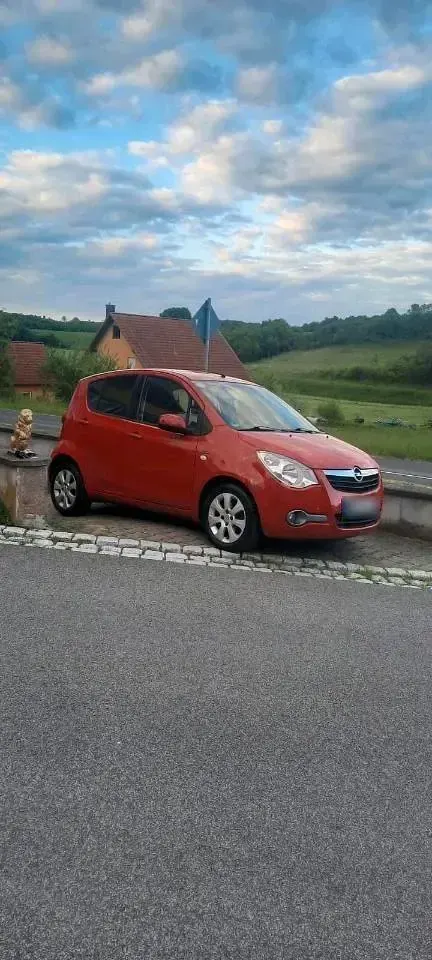 Second-hand Opel Agila 68 CP (50 kW) 2010 Roșu Hatchback