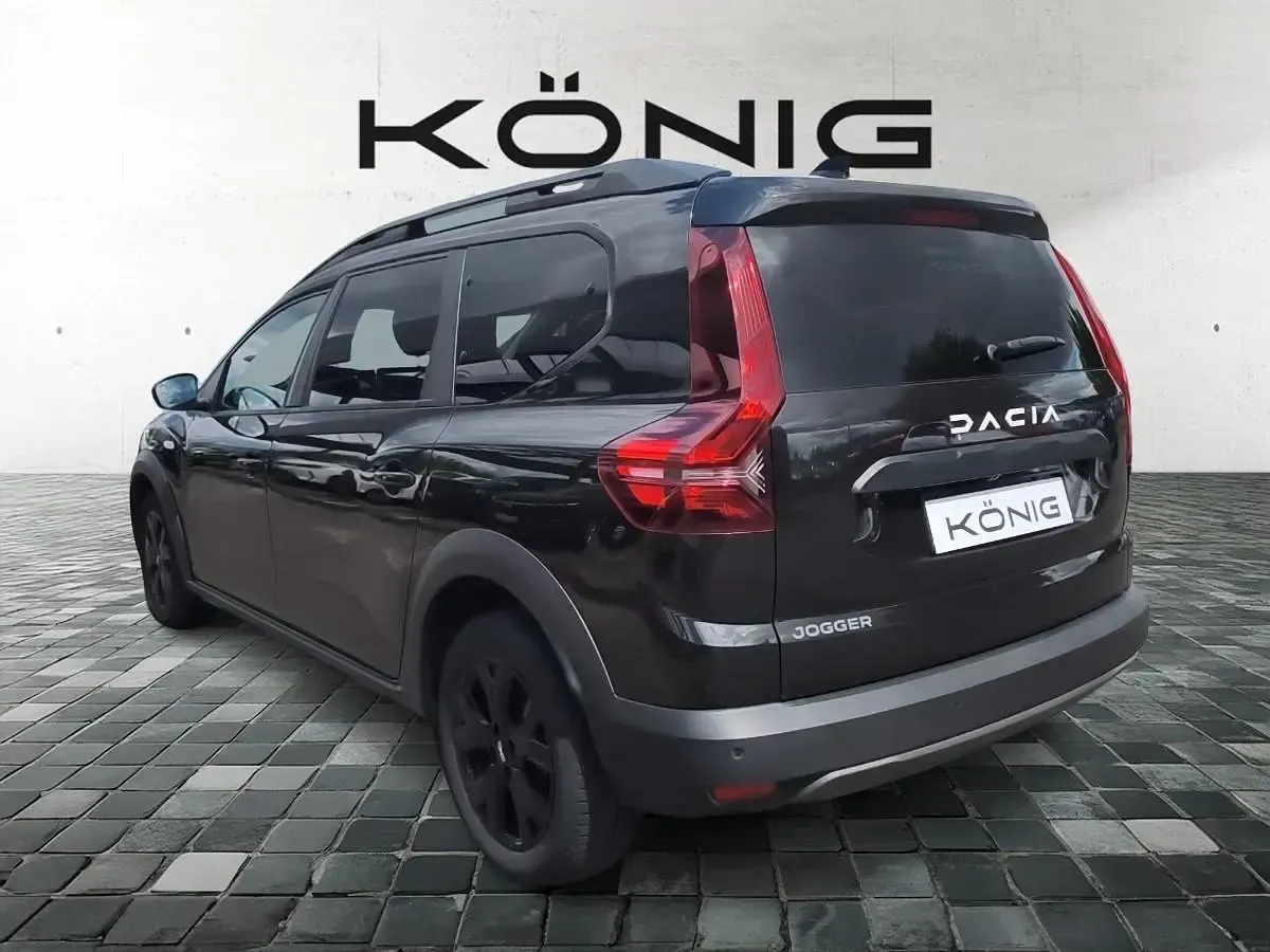 Gebraucht Dacia Jogger Extreme 91 PS (66 kW) 2023 Schwarz Van / Kleinbus