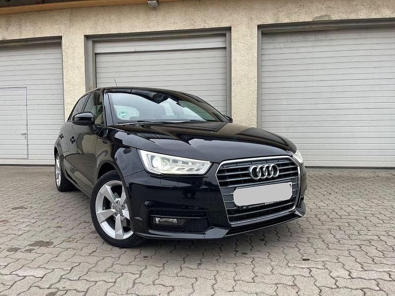 Schwarz Gebraucht 2018 Audi A1 Sportback Design Kleinwagen | 16.400 € (Fairer Preis) - Bild 1/4