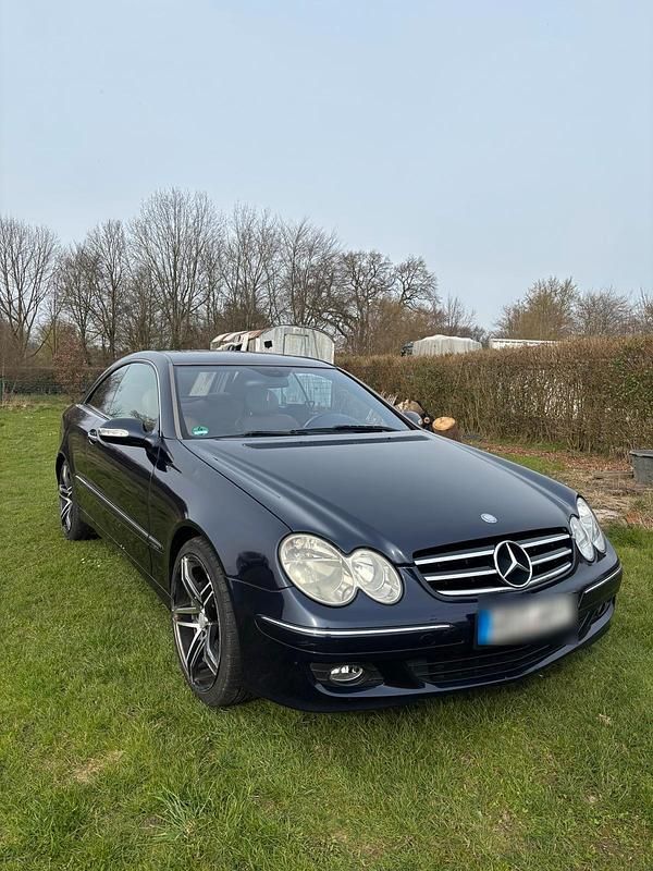 Gebraucht Mercedes CLK220 150 PS (110 kW) 2007 Blau Coupé