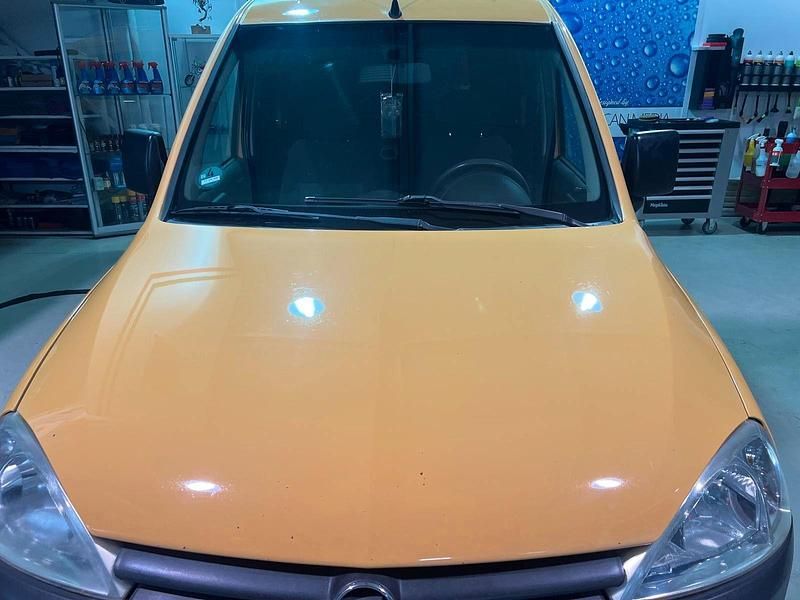 Używany Opel Combo 90 KM (66 kW) 2005 Żółty Minivan