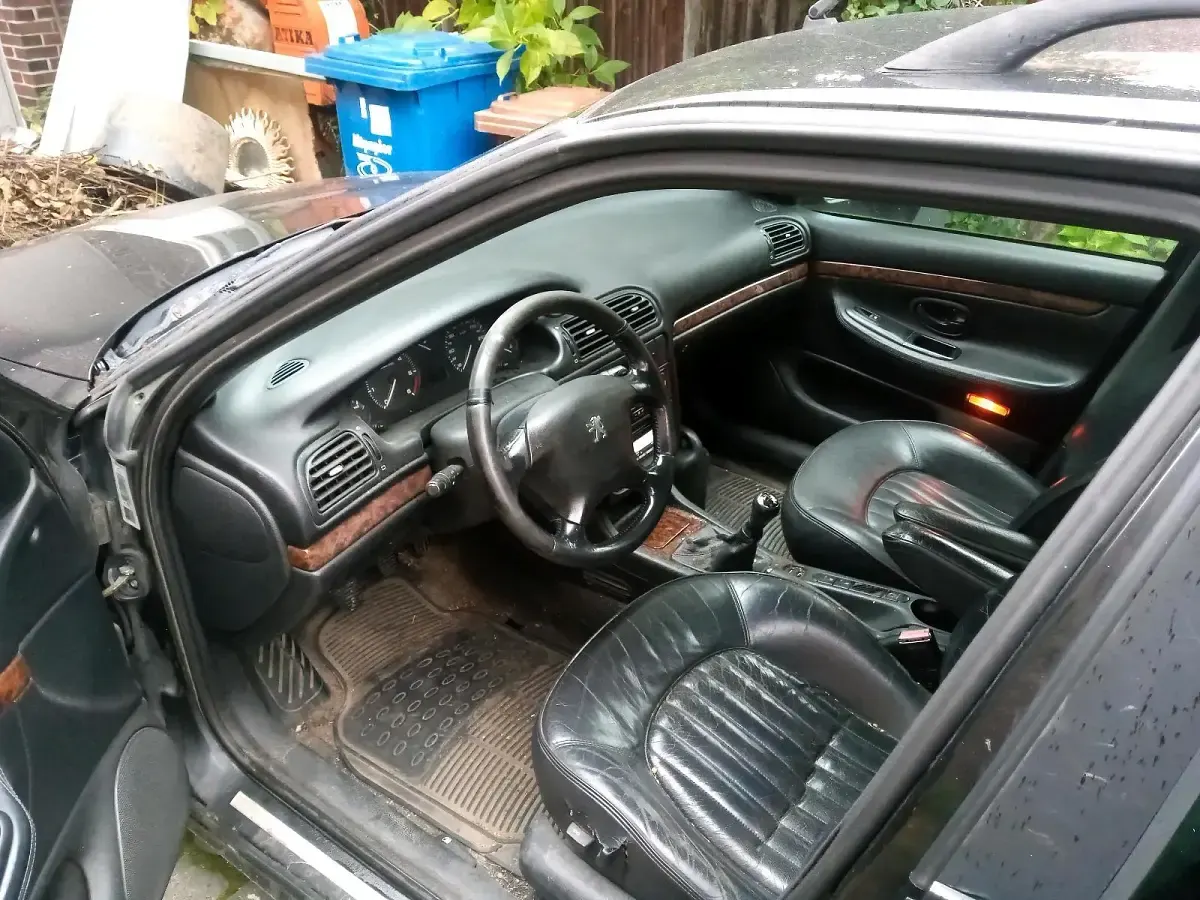 Gebraucht Peugeot 406 109 PS (80 kW) 2001 Schwarz Kombi