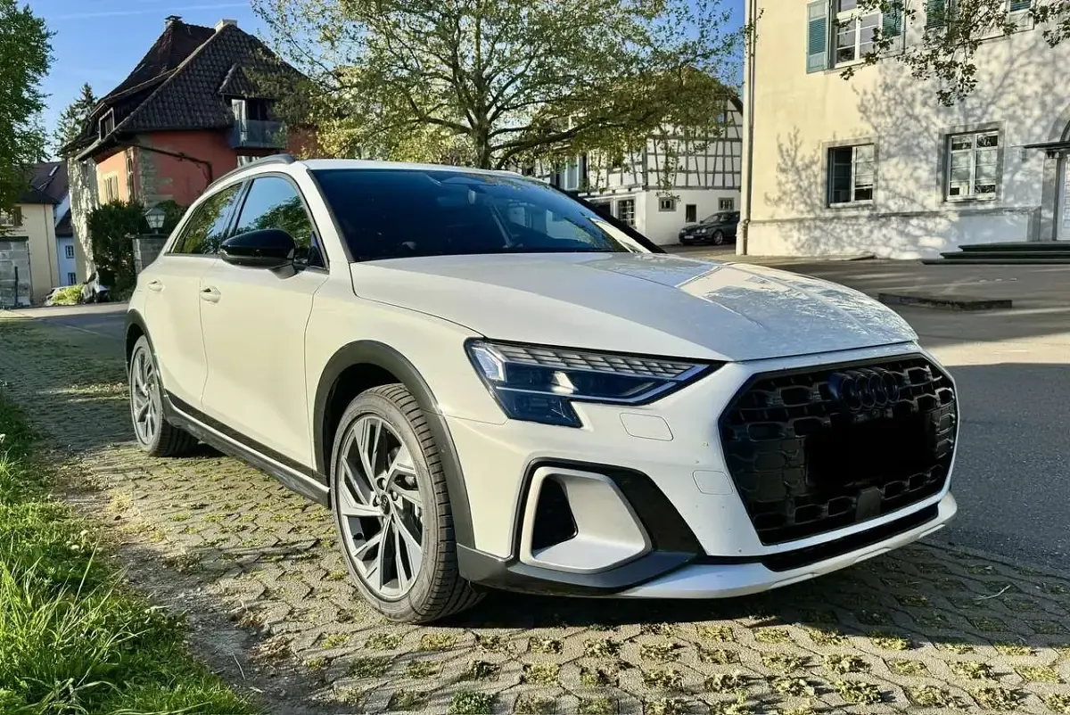 Neu Audi A3 e-tron Ambiente 204 PS (150 kW) 2026 Weiß Kleinwagen