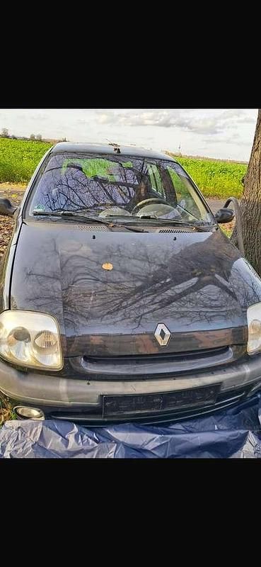 Gebraucht Renault Clio II 58 PS (42 kW) 2000 Limousine