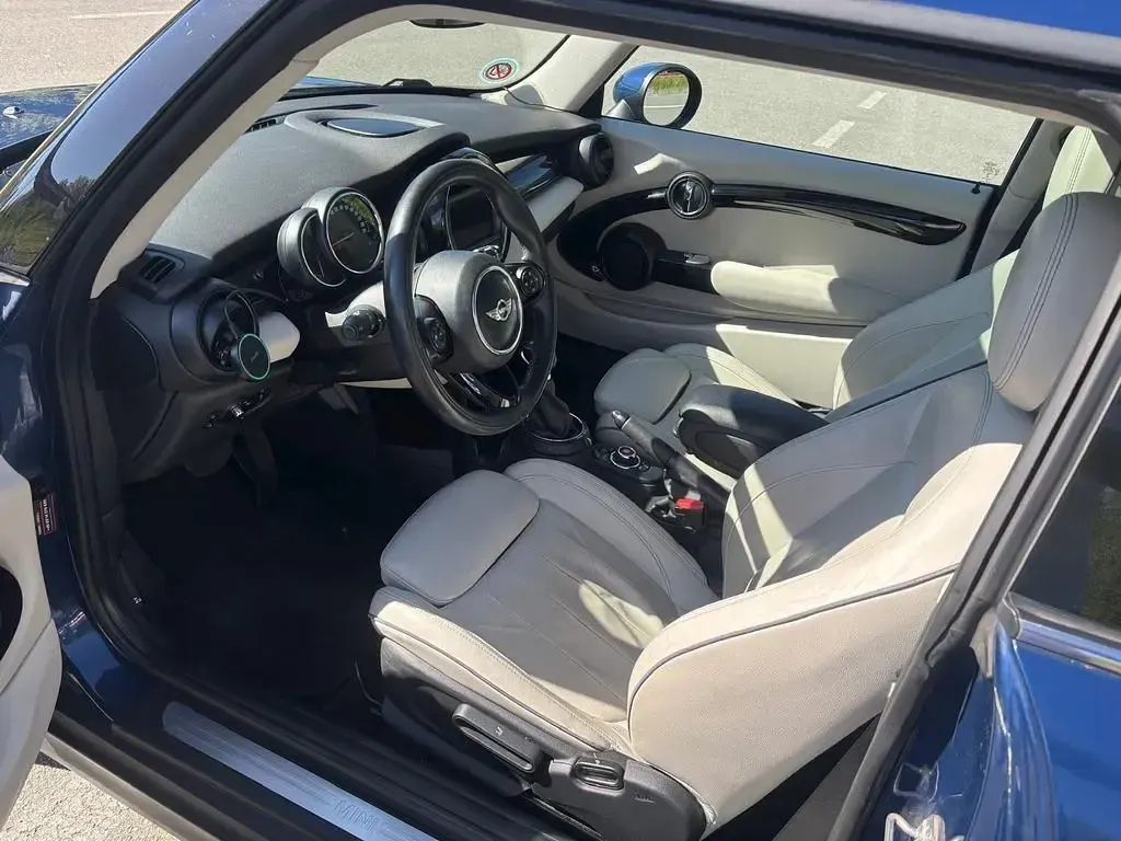 Używany Mini Cooper 136 KM (100 kW) 2015 Niebieski Hatchback