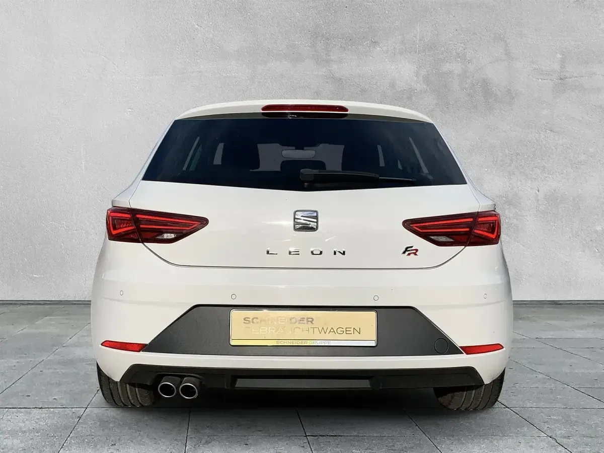 Gebraucht Seat Leon FR 131 PS (96 kW) 2019 Weiß Limousine