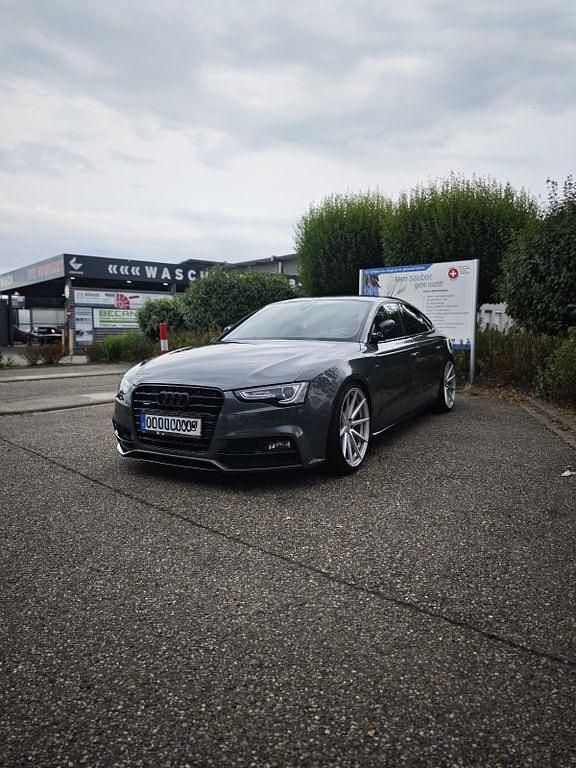 Grau Gebraucht 2015 Audi A5 Sportback Sport Kleinwagen | 19.000 € (Etwas zu teuer) - Bild 1/4