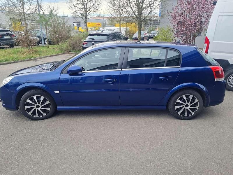 Blau Gebraucht 2006 Opel Signum Business Kombi | 5.800 € - Bild 1/4