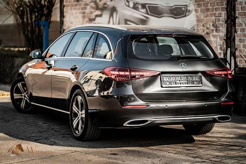 Gebraucht Mercedes C220 Avantgarde 200 PS (147 kW) 2021 Grau Limousine