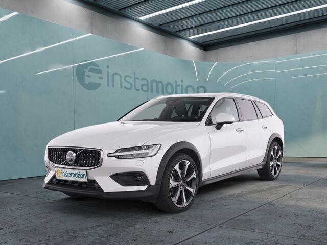 Gebraucht Volvo V60 CC Ultimate 197 PS (144 kW) 2024 Weiß Kombi