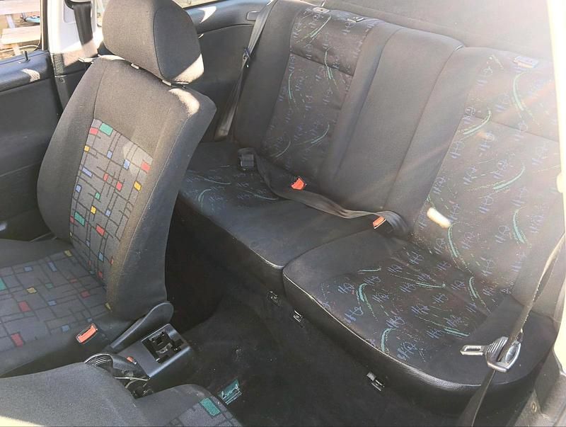 Gebraucht VW Golf III 75 PS (55 kW) 1997 Grün Kleinwagen