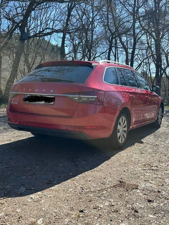 Gebraucht Skoda Superb Style 150 PS (110 kW) 2020 Rot Kombi