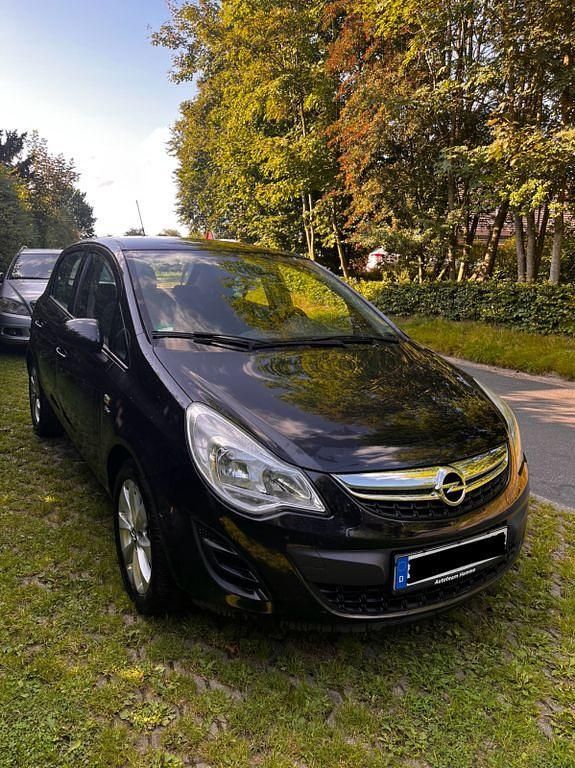 Schwarz Gebraucht 2013 Opel Corsa Eco Limousine | 5.500 € (Teuer) - Bild 1/4