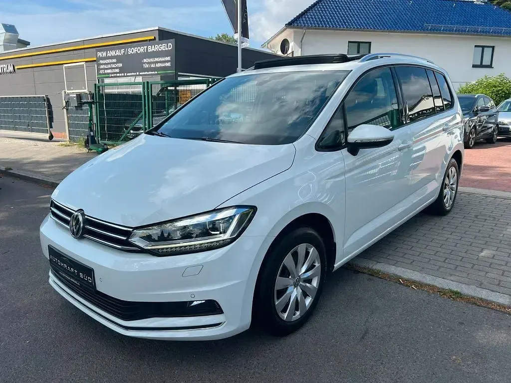 Gebraucht VW Touran Sound 150 PS (110 kW) 2018 Weiß Van / Kleinbus