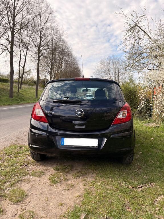 Second-hand Opel Corsa Selection 80 CP (58 kW) 2009 Negru Hatchback