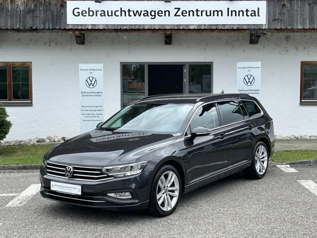 Gebraucht VW Passat Business 200 PS (147 kW) 2024 Grau Kombi
