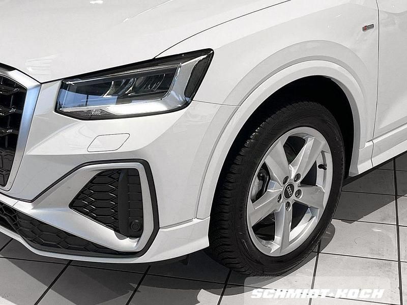 Gebraucht Audi Q2 S-Line 150 PS (110 kW) 2025 Gletscherweiss (weiß) SUV