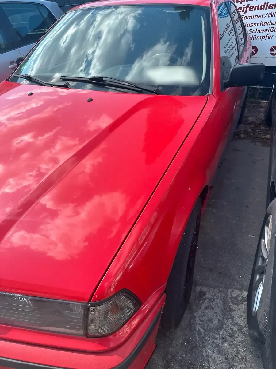 Gebraucht BMW 316 102 PS (75 kW) 1990 Rot Limousine