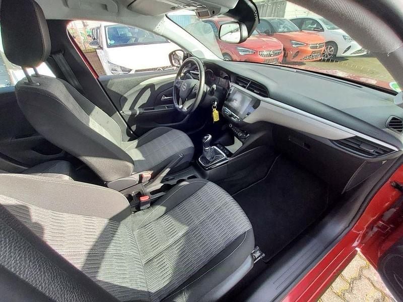 Używany Opel Corsa Edition 75 KM (55 kW) 2022 Czerwony Hatchback