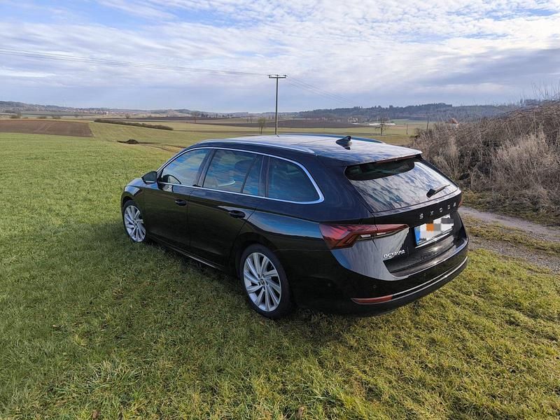 Gebraucht Skoda Octavia 150 PS (110 kW) 2020 Schwarz Kombi